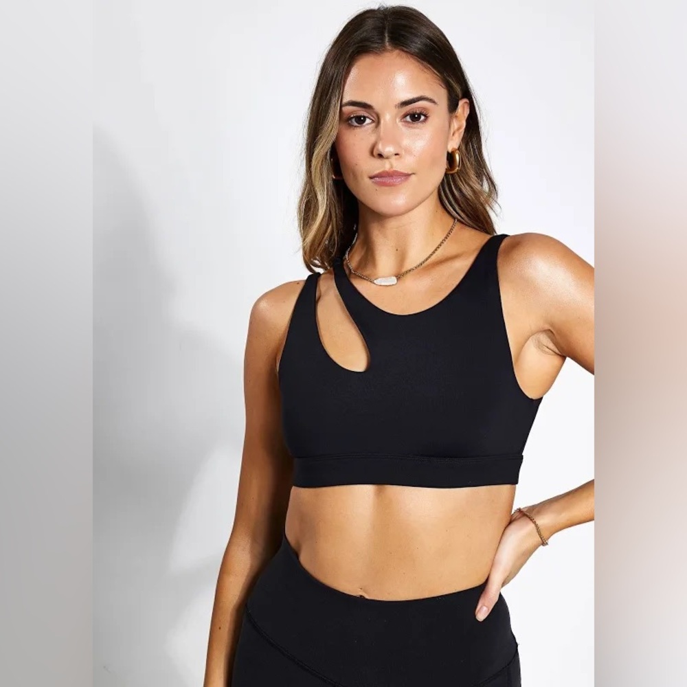 Alo Peak Bra